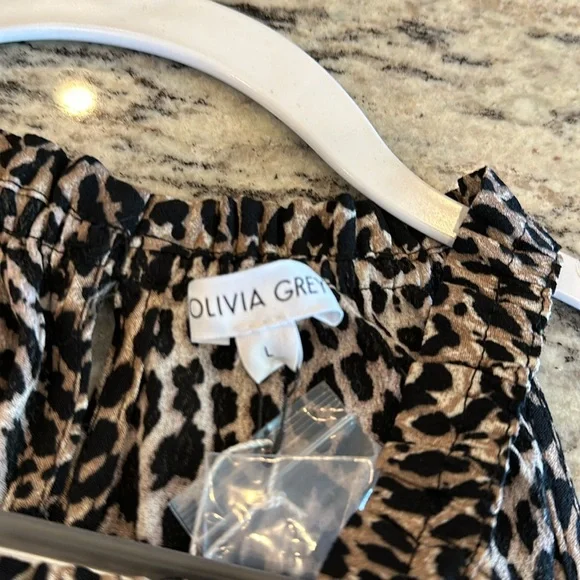 Fun animal print cami -New with Tags!  Great quality from Daily Look! - Picture 2 of 3